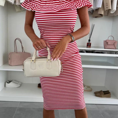 👗Damklänning med mudd och axelband - Perfekt för dina kurvor✨