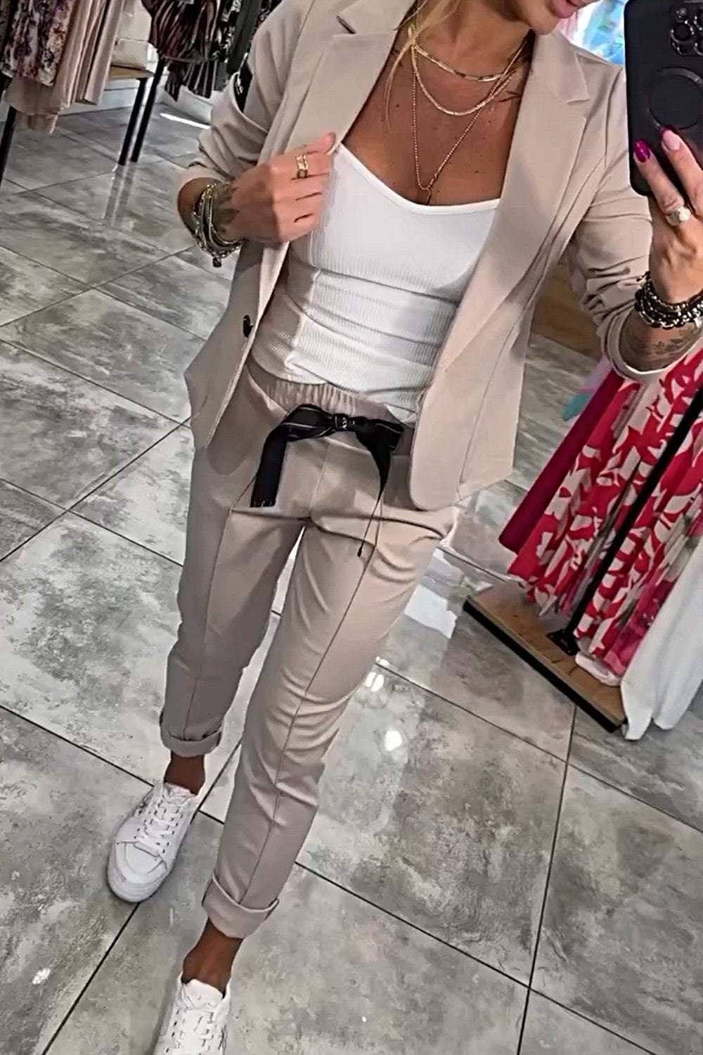 BEIGE - Kun 2 tilbage på lager / 3XL